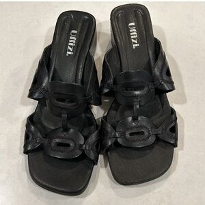 Uffizi Sandal Black Slip On Leather  Size 8